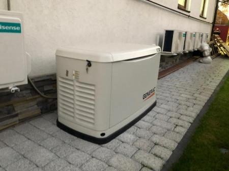 Газовый генератор Generac 7145 + Солнечные батареи